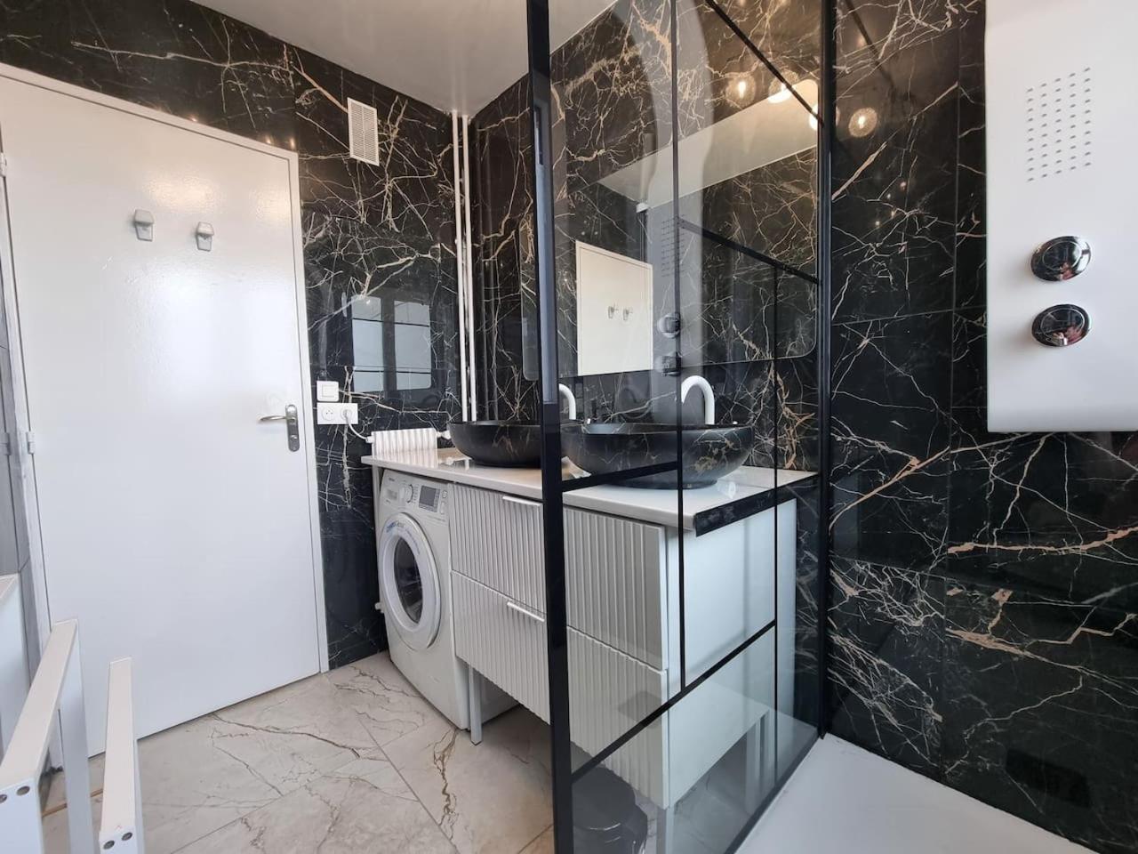 Grand Appartement 3 Chambres Disney - Paris - 82M2 Neuilly-sur-Marne Exterior foto