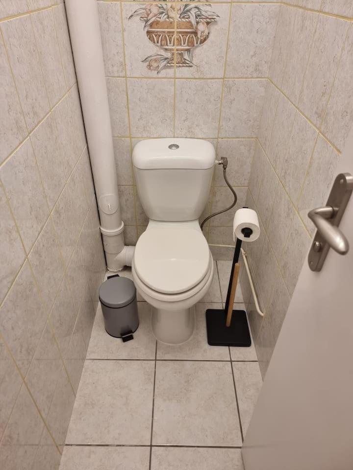 Grand Appartement 3 Chambres Disney - Paris - 82M2 Neuilly-sur-Marne Exterior foto